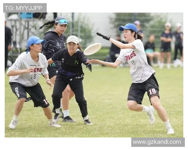 重庆飞盘队与武汉飞盘队赛后分析意识碰撞与战术思考