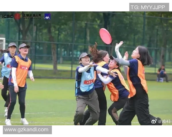 飞盘运动的魅力与挑战:探秘北京飞盘队的战术转换与团队协作 飞盘运动的魅力与挑战:探秘北京飞盘队的战术转换与团队协作